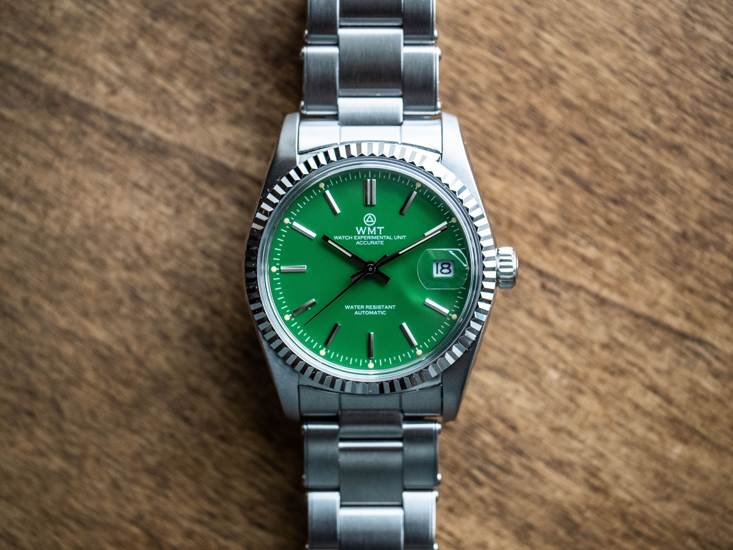 WMT Watches Cabochon – Glossy Green Dial