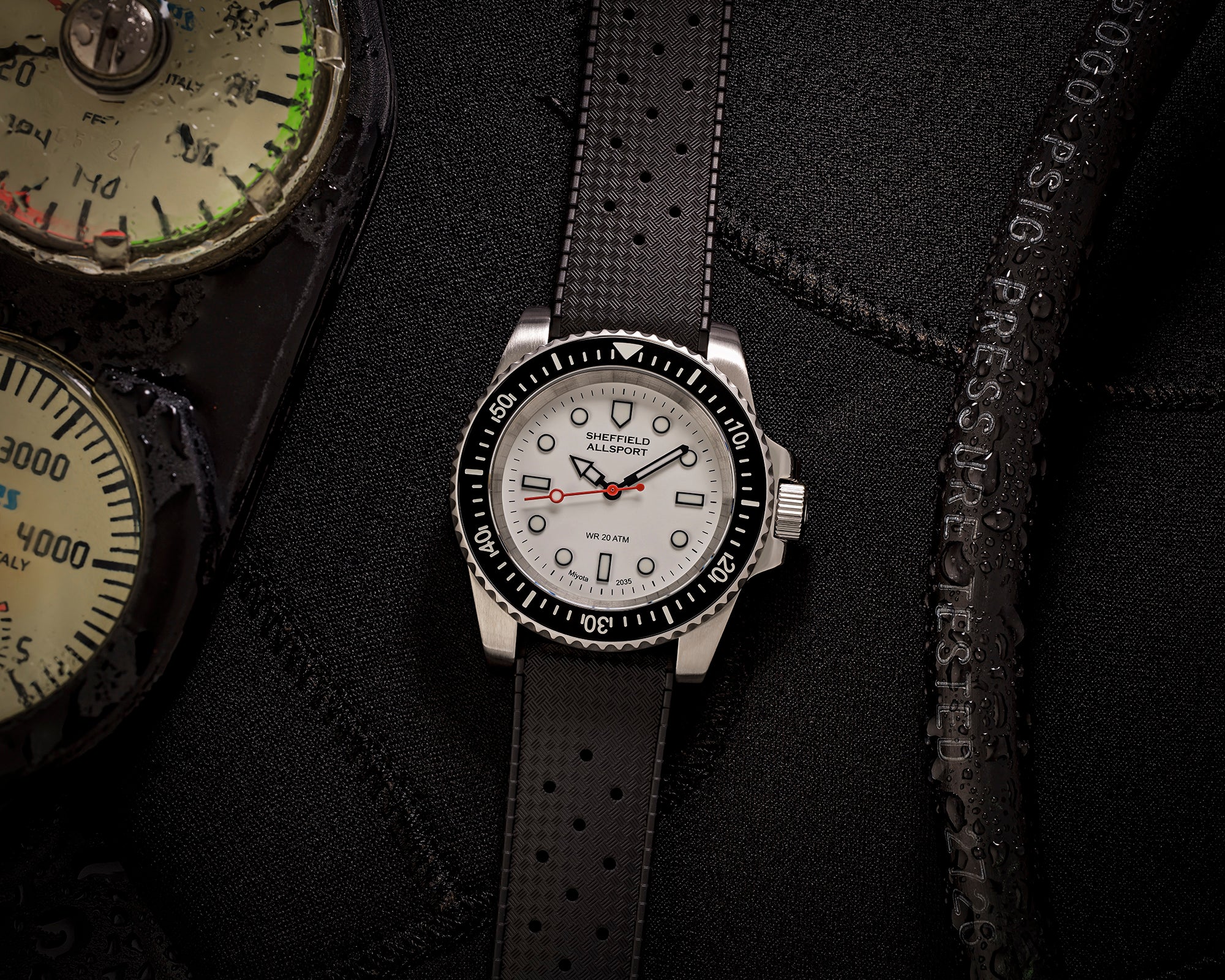 Sheffield Diver 1 White