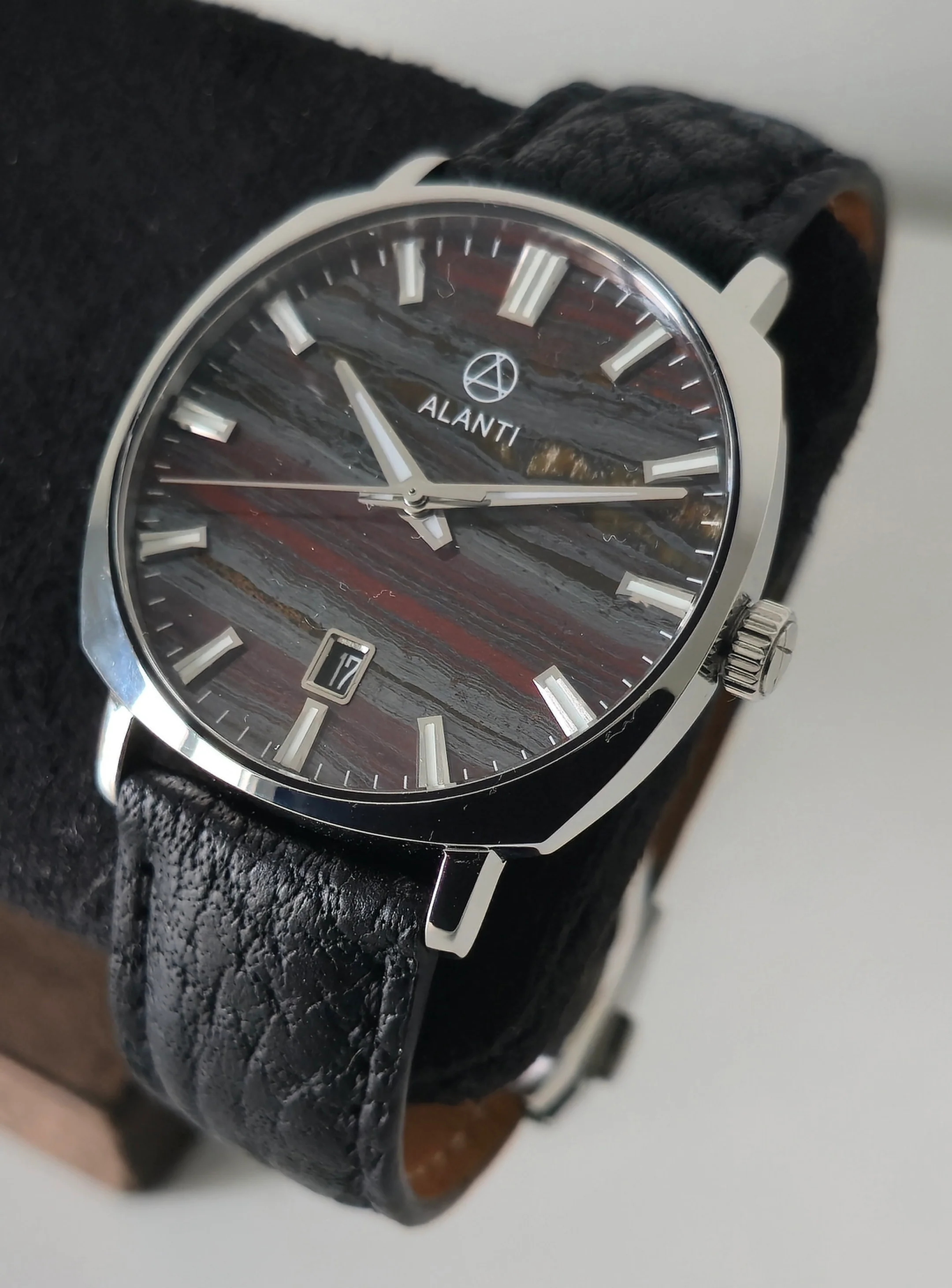 Alanti Watches Iron Tiger Eye no date