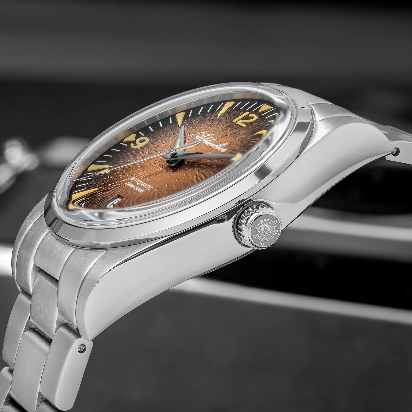 Addiesdive The crown of AD2508