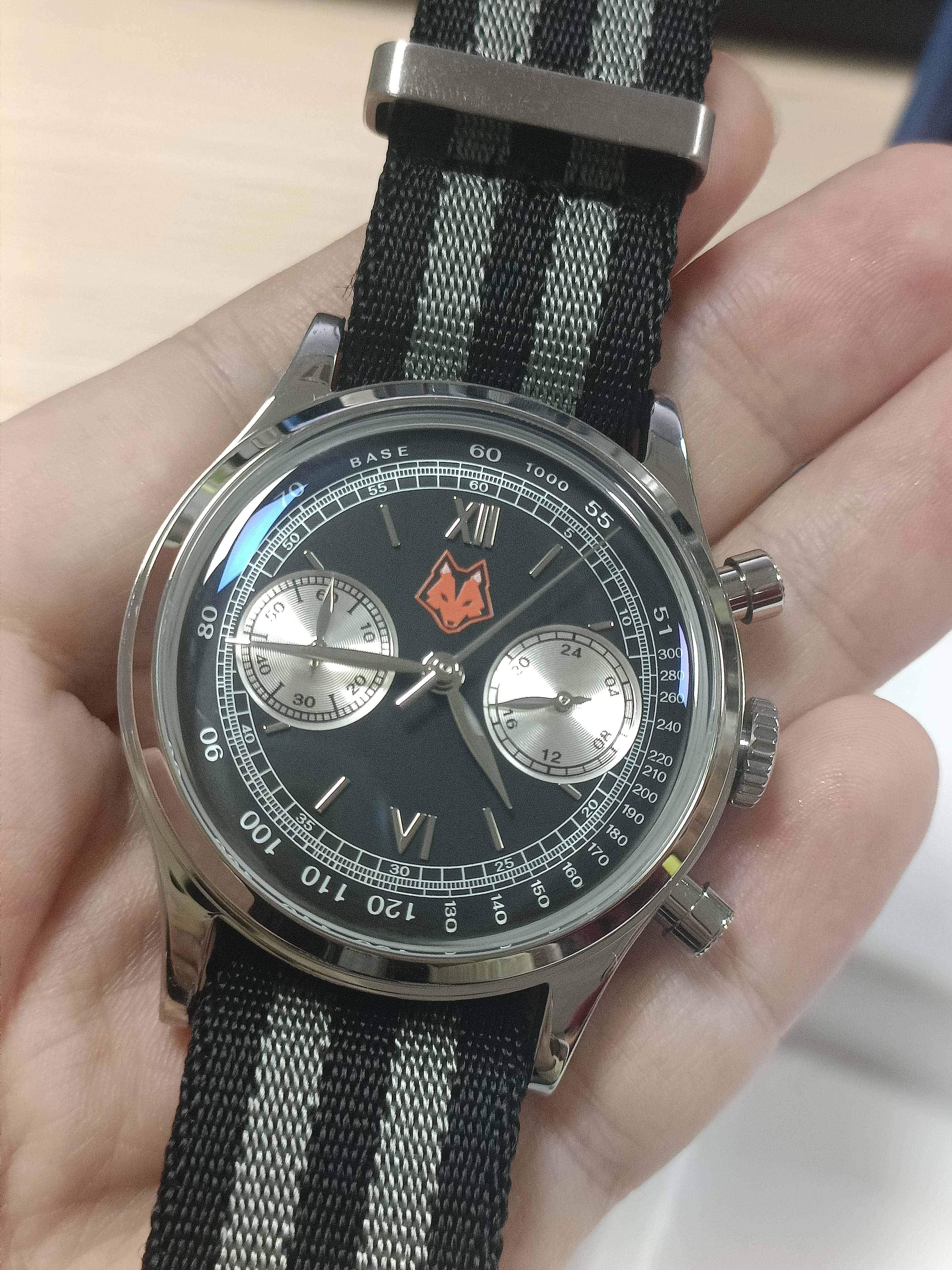Addiesdive Addiesdive Exclusive – Custom Logo on Your Watch Dial in Any Color