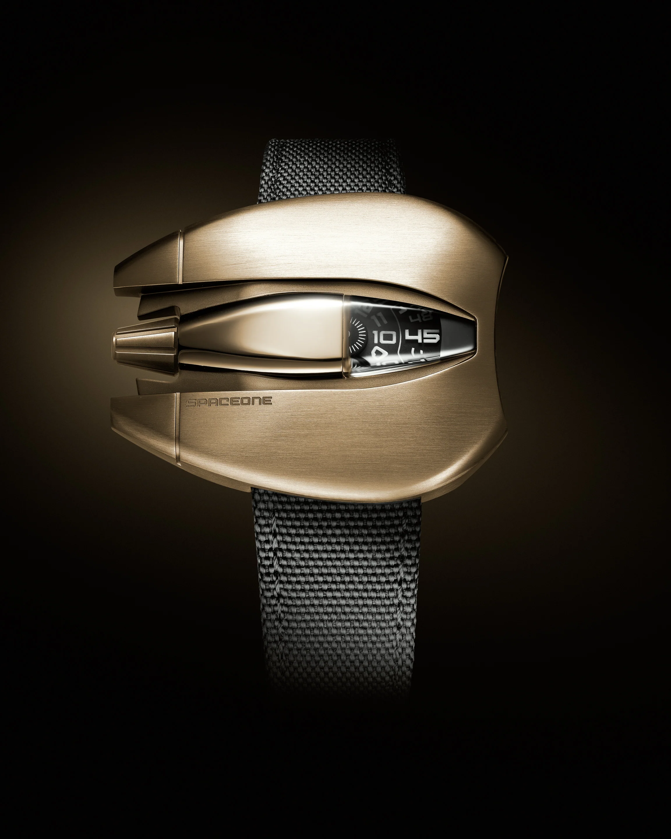 SpaceOne Gold Steel Jumping hour